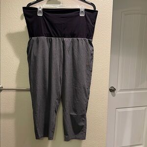 CALIA Maternity Capri Pants